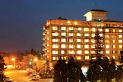 The Everest Hotel 